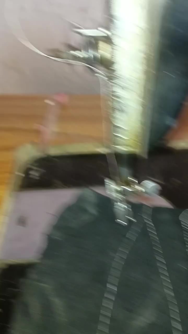 مَن غَشَّنا فَلَيسَ مِنّا ﷺ
مكينة باب الأول الياباني الأصلي تشتغل رجل طيارة وكهرباء تخيط انواع الأقمشة والفيزون كل عيب ماكو السعر 45.. العنوان واحد حزيران نهاية الكوسترات بم جملة ليث


**إذا كنت صاحب هذا الإعلان وتريد حذفه لأي سبب، رجاءا أرسل رسالة إلى الدعم الفني**