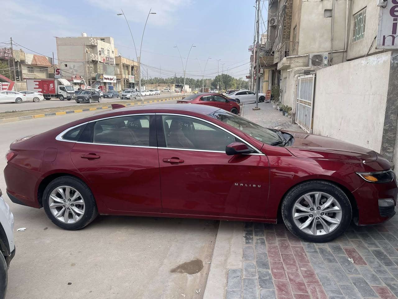 ماليبو 2019
1500T

It

حادثها جاملغ امامي طخة بسيطة 

🔴 تبريد قطعتين 

🔴 تشغيل عن بعد

🔴 تدفئة كشنات

🔴 داخل وخارج احمر 

بيع او مراوس حسب القناعة 

السعر 125وبي مجال للشراي 
مكانها بابل الحلة
الاتصال  ***********
