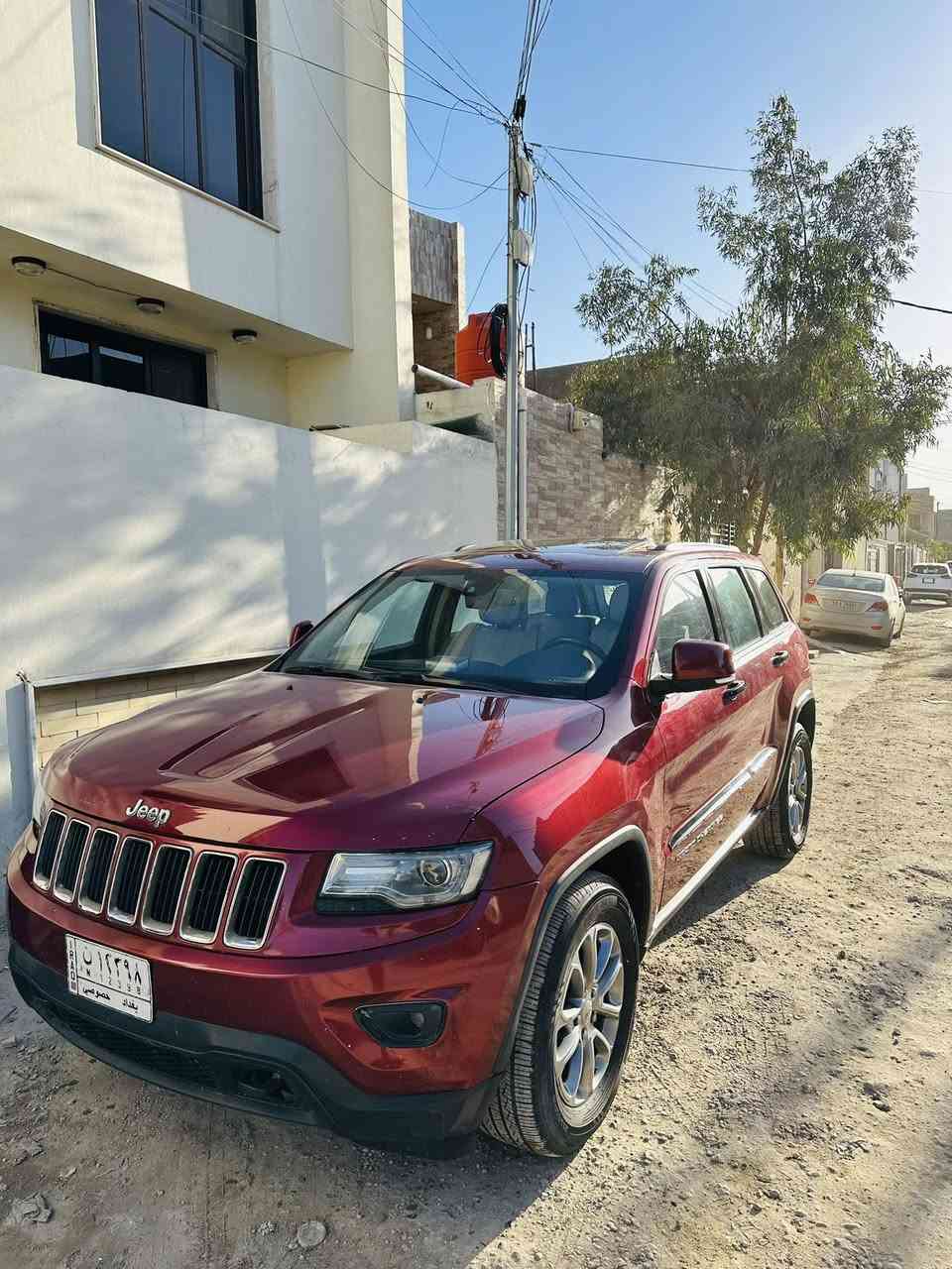 السلام عليكم جيب موديل 2014 وارد خليجي 6 سلندر مكفولة من صبغ والتبديل بارد فقط سونار موضح ب الصور ادامة كاملة للمكينه وحدادية وتخم تاير السيارة فتحة بيه واشاير ب المري وشفتات سترين تدفئة ب الكشن مكانه بابل سعره ١٩٥ وبيه مجال للشراي 
***********
