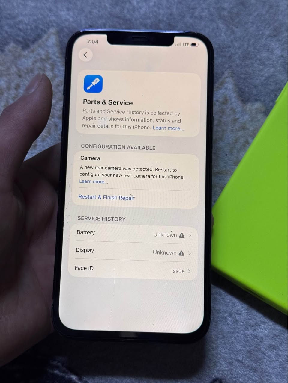 ئایفۆن ١٢پرۆماکس zaa شاشەو پاتری گۆرایە  ئی سەر جیهازی لەسەرە ئەصلە بەس شاشەکەی درزەکی گچکەی تێدایە ٢٥٦گێگایە  زۆر خاوینە جیهازەکە رسمو هەمووشتیشیم پۆست کردیە تکایە موشتەری نی چات مەکە 
شوێنم هەولێرە *********** واتساب و ڤایبەری لەسەرە ٣٥٠هەزار و هەندەک محامەلە أربيل, العراق
