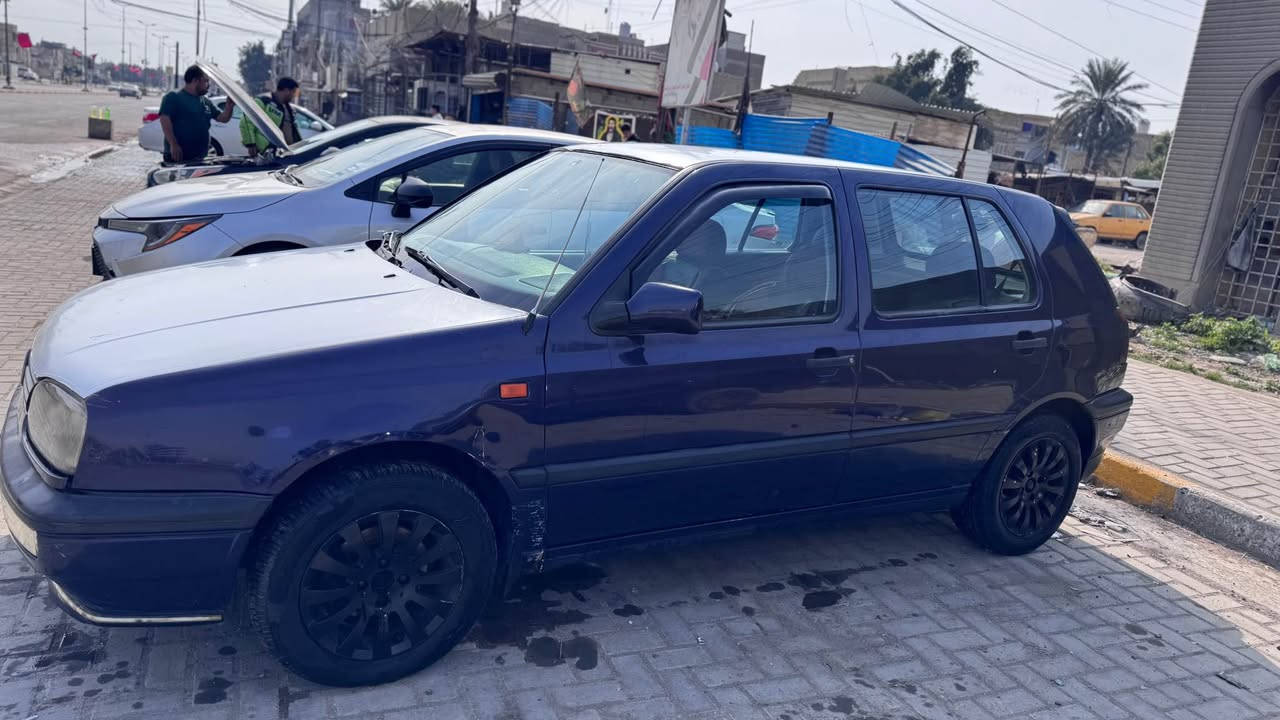 سلام عليكم شباب كولف موديل 95 سياره نضيفه جدا  كير مكينه مكفول رقم بغداد جديد بسمي شرط التحويل مكاني حي الغامل  سعر ٤٦رقم موبايل *********** Colombo, Sri Lanka
