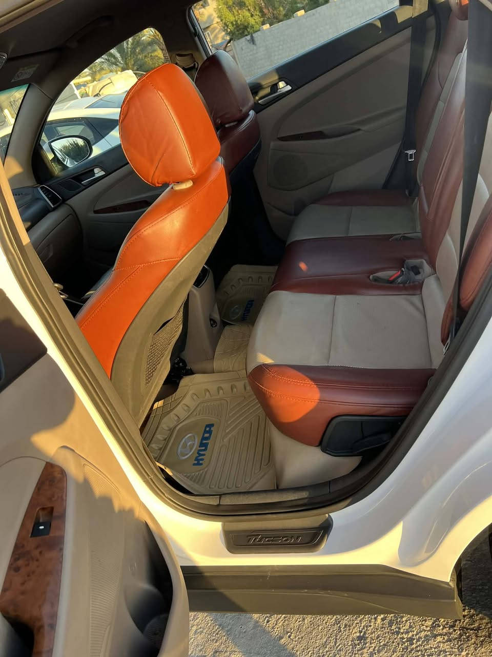 السلام عليكم للبيع هونداي توسان 2019 خليجي مكفوله كفاله عامه مكينه 2000 مامفتوحه تبريد ثلج حساس امامي وخلفي شاشه كامره مري شفط بصمه كشن كهرباء جلد لونين ماشيه 59 الف رقم بابل باسمنه تخم تاير جديد السعر ب208 وبيها مجال للاستفسار الاتصال على الرقم *********** مكان السياره بابل حله
