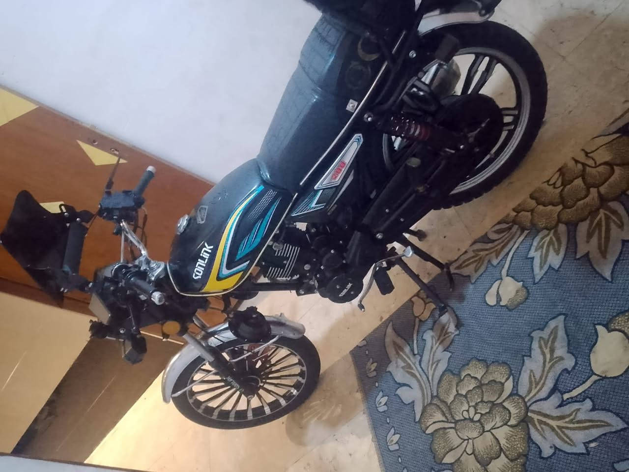 سولنك موديل 25للمراوس بوكسر اوراق


**إذا كنت صاحب هذا الإعلان وتريد حذفه لأي سبب، رجاءا أرسل رسالة إلى الدعم الفني**