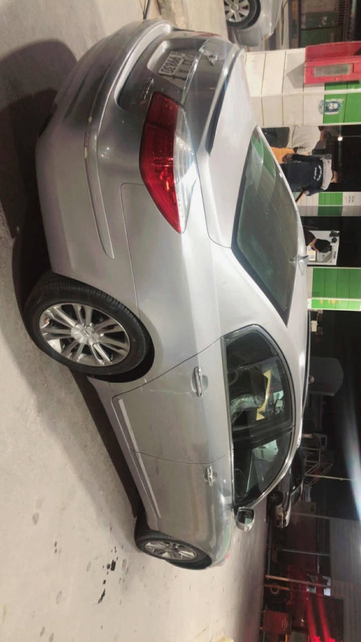 جنسزموديل 2009وارد امريكي فول مواصفات مكينه 3800دوش كير ومكينه مكفولات بيه جراد جاملغ أمامي وبنيد مبدل حادث امريكا السياره عوزه حداديه نص عمر سياره بلاديه نصبته حلوه رقم بغداد الدولي بسمي 95وبيه مجال أو مراوس باقل محتاج فرق *********** اتصل تدلل واتساب موجود
