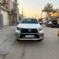 لبيع.. بيك آب هايلوكس2021 فورويل كويتيه داخل احمر تحكمات ستيرن جهتين ت...