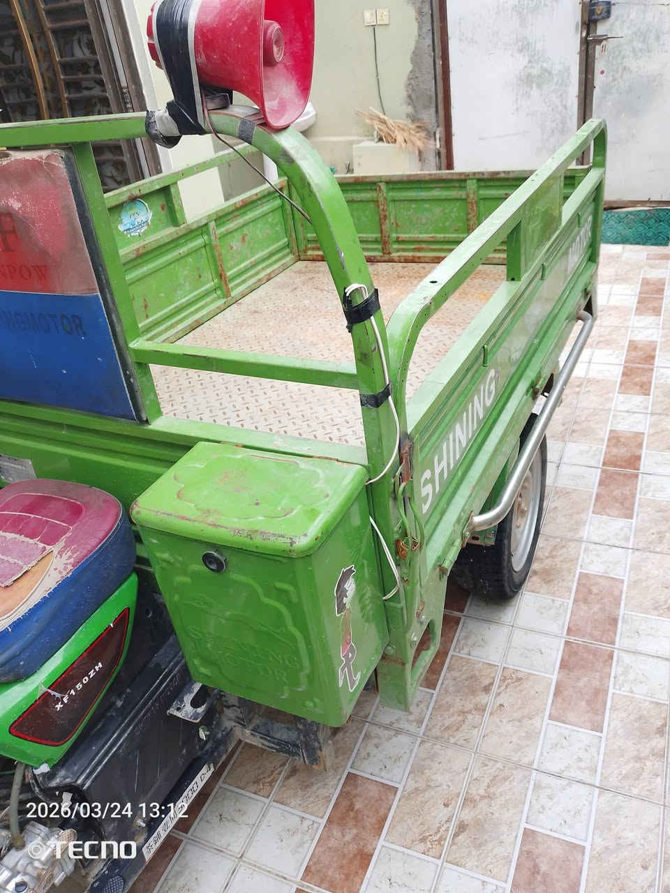 عليكم عمي ستوته للبيع 23 نظيفه كامله مكمله مبدل بيها بوشه وبستم بس بوشه وبستم بدله وكلكشاتها كل شيء ما بيها ستوته كهربائياتها نظيفه كلها شوفوها من دواخل كلها نظيفه زتوته كامله تعال شوفوها ستوته مكانها بالقاسم بابي ستوت النظيفه والشرايه بخير والدلل يخابرون على الماسنجر رحم الله والديكم رقم ما عندي على الماسنجر راسلوني والسلام عليكم ورحمه الله


**إذا كنت صاحب هذا الإعلان وتريد حذفه لأي سبب، رجاءا أرسل رسالة إلى الدعم الفني**