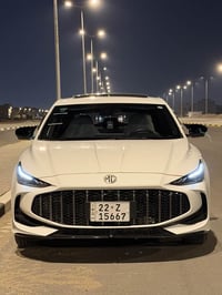 ام جي 5 • ٢٠٢٥ • ماشيه ٢٠٠٠