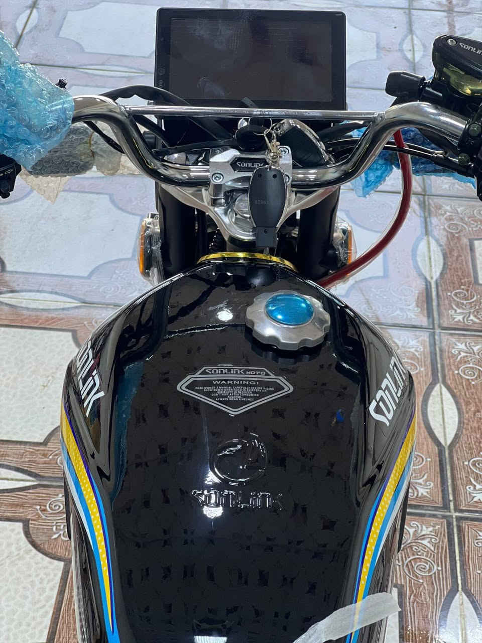 على بركه الله تم وصول جميع الالوان سولنك محرك 200cc CBF ضاغطة وزنجيل سوبر )) موديل 25 يمي فقط سعر 825 مفرد جملة 800 سكنر سكنر سكنر ***********واتس اب كلي جايك ع عرض وماقصر وياك
