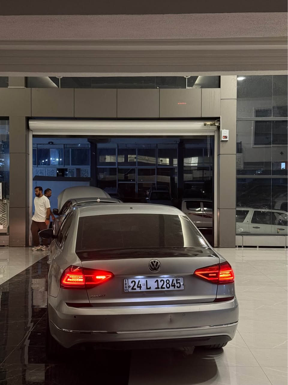 Passat 2018 
باسات ٢٠١٨ تكسي مطار خليجي ٥ سلندر 
كير محرك شرط
سياره بي حيزام بدون حادث بدون معجون 
تبريد كير محرك شرط 
سعر١٠٧ورقه مكاني دهوك رقم دهوك رقم سنوي جديد دهوك, العراق


**إذا كنت صاحب هذا الإعلان وتريد حذفه لأي سبب، رجاءا أرسل رسالة إلى الدعم الفني**