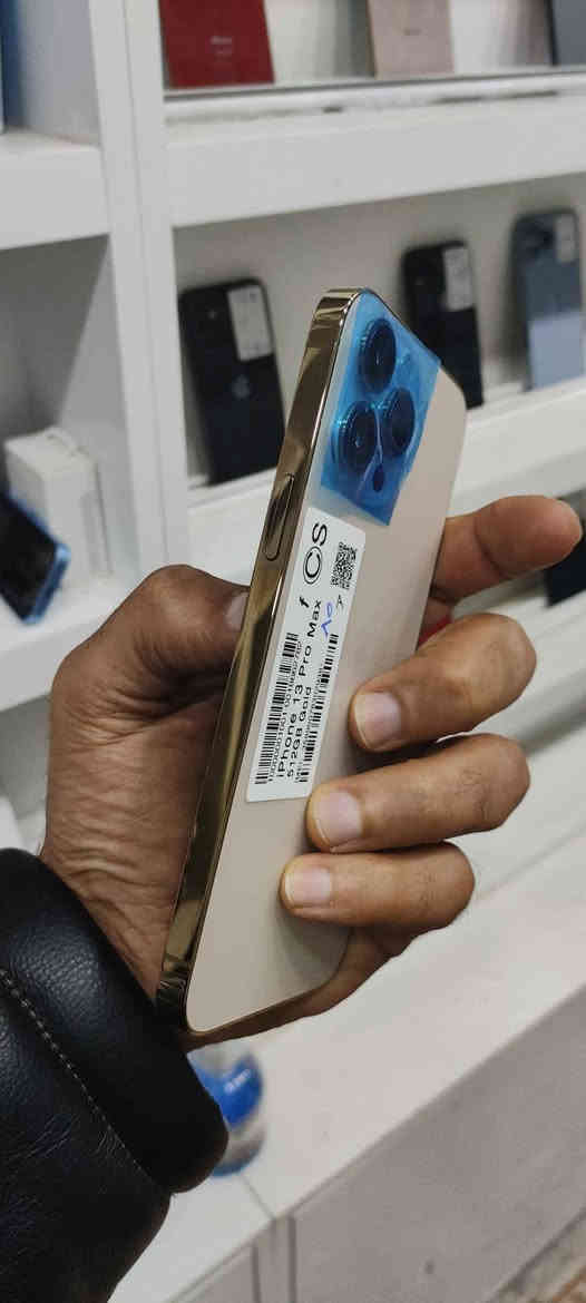 ایفون 13 پروماکس زاکیرە 512 باتری 85 نموونە لە خاوێنی ریژەی خاوێنی 100٪ سعر 700 هزار قفڵ گەیاندن هەیە *********** اكر, نينوى
