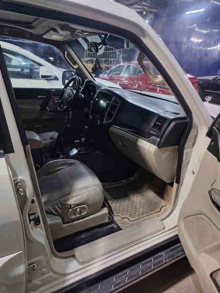 البيع و مروس باجيرو المديل 2015 خليجي العنوان بغداد الشعب الرقم السياره بغداد فول الموبايل *********** العنوان الشعب
