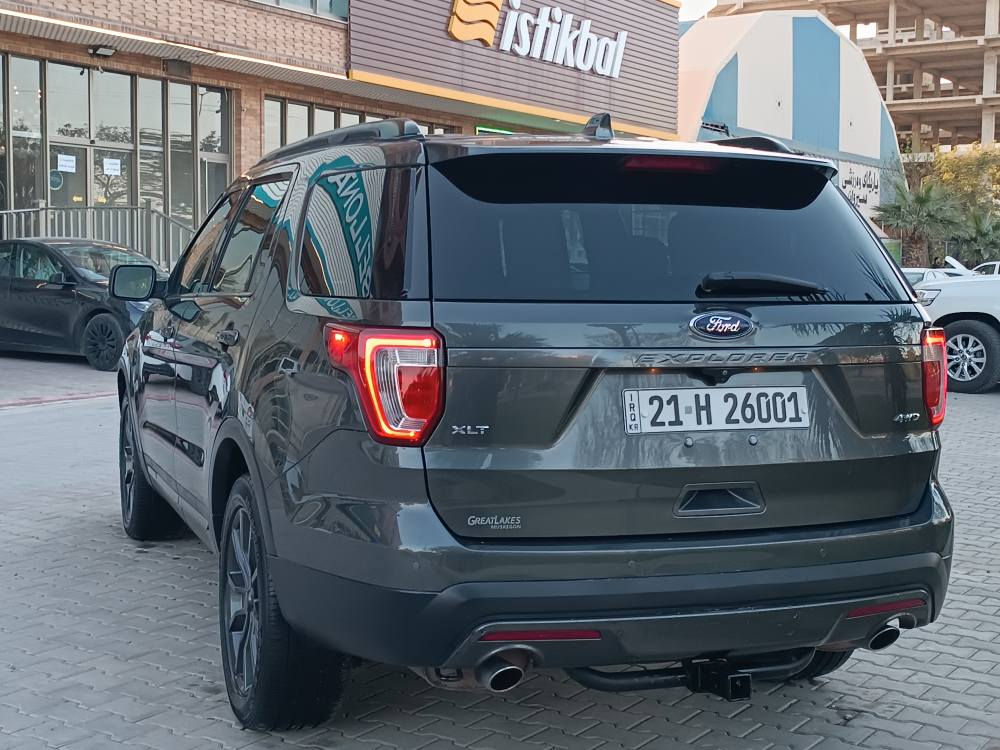 فورت ئيكسپلور موديل (٢٠١٧) كندي فول مواصفات كوشن جلد وكاراباي و هيتر (٧) نفري تبريد مركزي بصمه وكودي سردرگا سندوق شفت بانوراما (٣) شاشه دبل اكسل (٤) مودي ليخورين لايت زينون وليد شغال زور مواصفاتي تر گيرومكينه واكسل به شرت اسبانه ي برنه كوتووه مكينه ي (٦) پستون تنها (١٣٠) هزار روشتووه  نيظامي غازي ئيطالي بوبه ستراوه بوياغ بونيد و چاملغ بي ناوگرتن وينه ي سونار بردسته سنوي ورقم نوييه به شرتي تحويل و غرامه نرخي (١٧٥)$ ورق شوين كلار ژم (***********)
عربي 
فورت ئيكسبلور موديل (٢٠١٧) وارد كندي فول مواصفات كوشناته جلد وكاراباي و تدفييه (٧) راكب تبريد مركزي بانوراما (٣) شاشات تحكم استيرن فول بصمه تشغيل وبصمه ابواب تبريد مركزي فورويل (٤) مود سياقه سندوق شفت لايت زينون وليد بصمه شغال ويل (٢٠) گير ومحرك واكسل وحداديته مكفول ماشي (١٣٠) الف محرك (٦) سلندر حجم (٣٥٠٠)  وشادين نيظام غاز ئيطالي بي صبوخ بونيد وچاملغ بدون دواخل صور سونار موجود سنويته و رقم جديد شرط تحويل وغرامه سعره (١٧٥)$ ورق مكانه كلار  استفسار(***********) كالار, السليمانية
