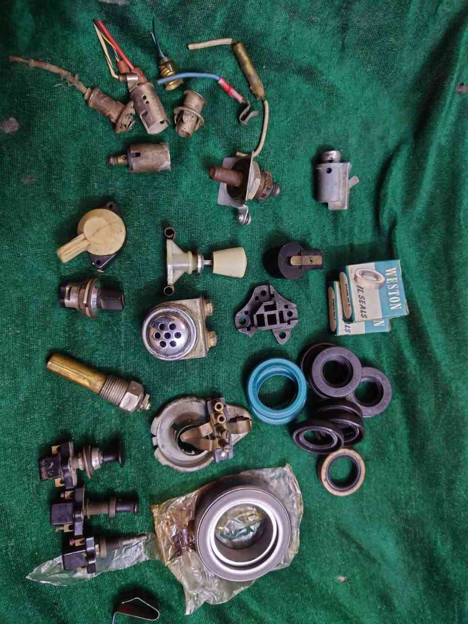 نواعم سيارات قديمه الماني ونكليزي سعر 40الف مكاني بغداد ***********
