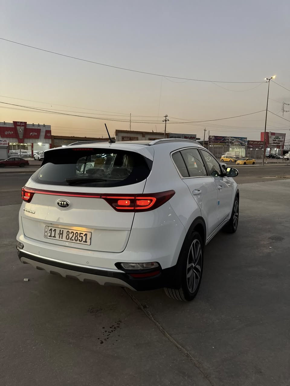 السلام عليكم   🤍🤍🤍

             🔥كيا سبورتج موديل2019.  ابسمي. 

🔹الموصفات  فول 1/1
🔹ماشيه 54 الف شرط لفحص
     خليجي.  شركة دولية
بصمة.     بنورامااا 
🔹حساس امامي  خلفي 
🔹كامره خلفيه 
🔹ويل كب 
🔹داخل  الوك جديد 
🔹هندبريك بصمة 
🔹شاشه متصله 
🔹تحكمات ستيرن 
🔹٣ وضعيات قياده 
            السعر.   192$

 الاستفسار   ***********
مكان سياره بغداد
