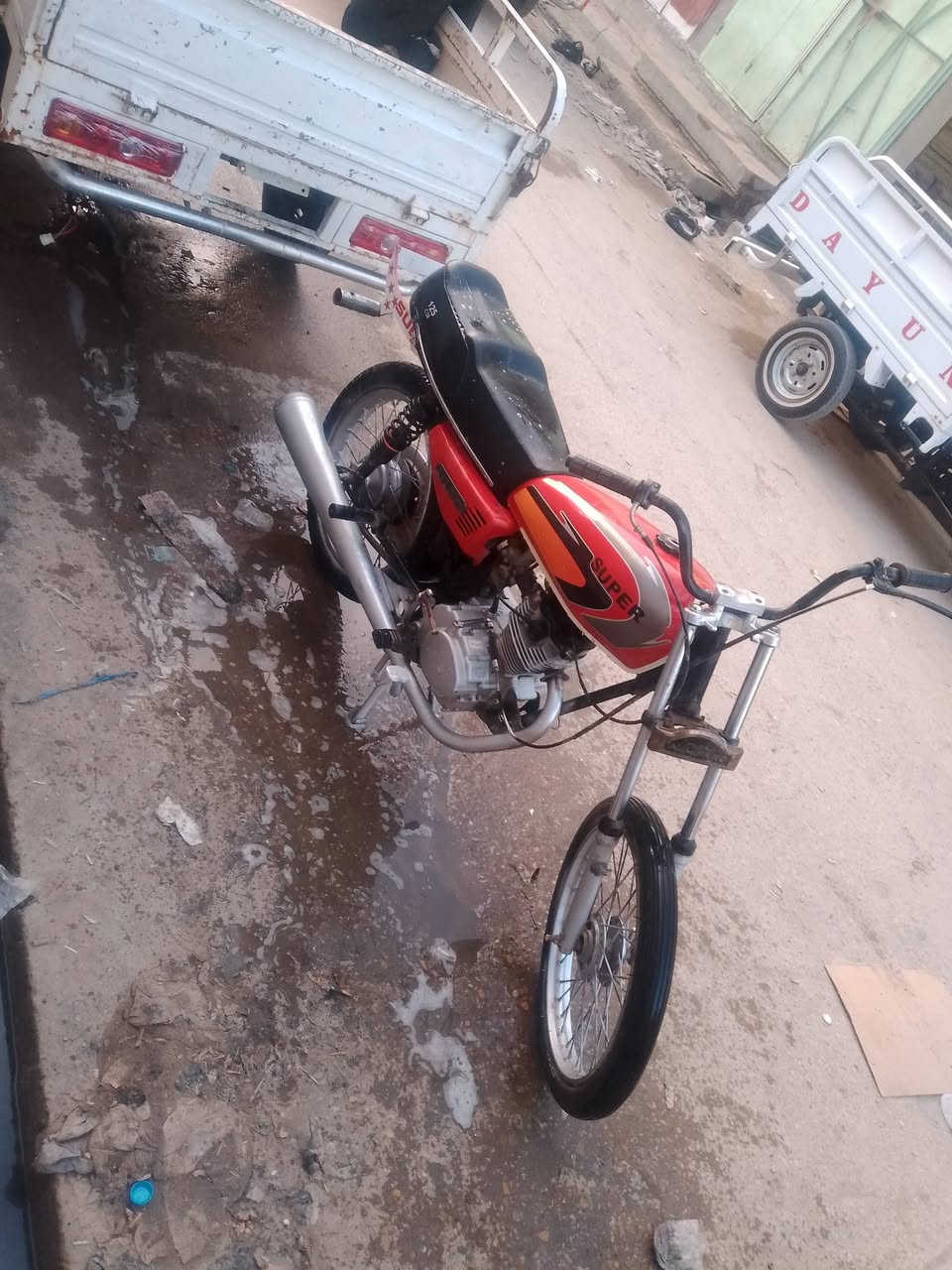 سلام عليكم دراجه كلك للبيع ب300بيهة مجال دراجه نضيفه زينه ***********مكان شطره
