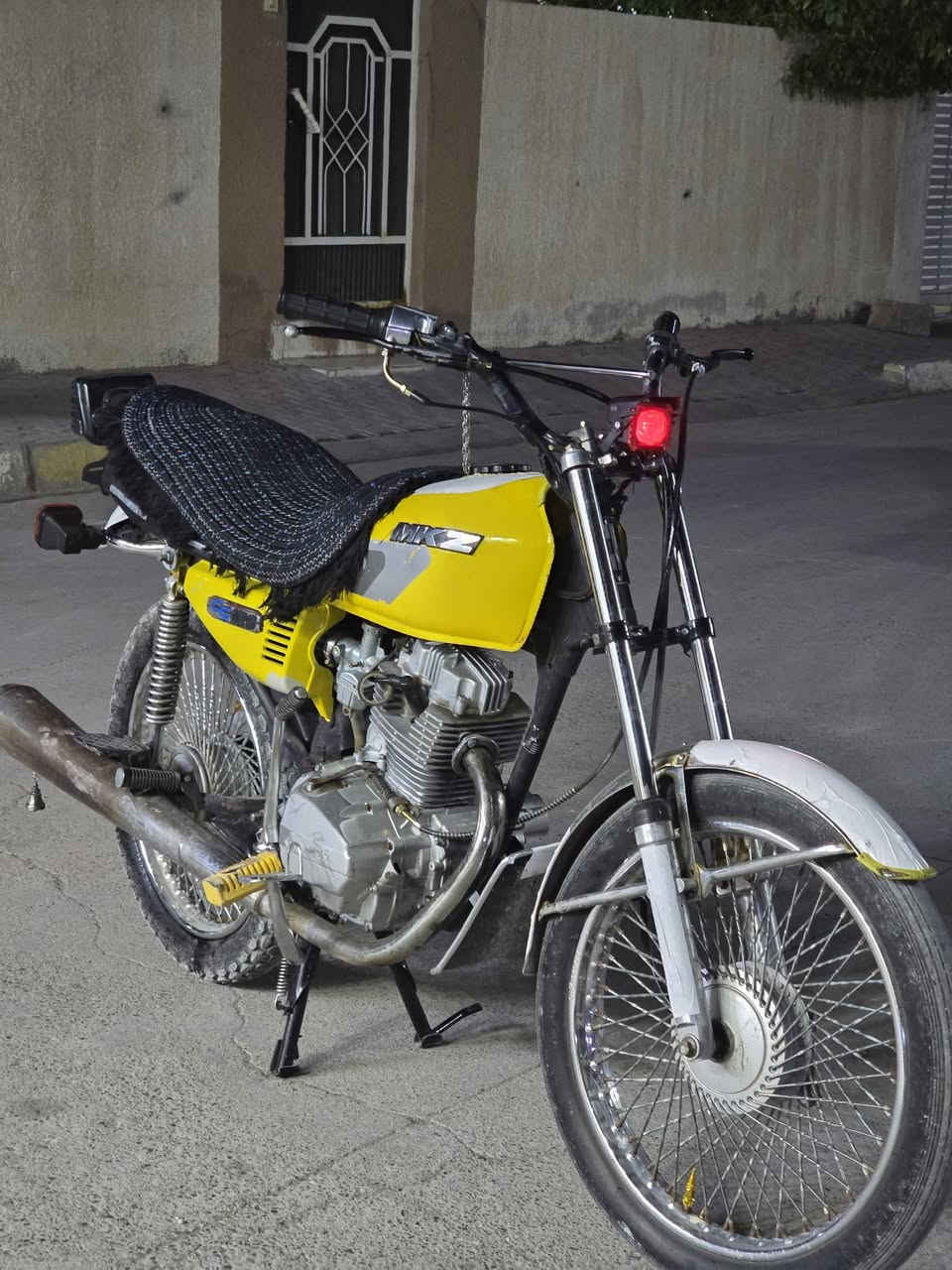 دراجه للبيع خمسه گير  موديل ١٧ كل عيب مابيه كهربائات شغاله السعر ٢٥٠ وبي مجال قليل *********** مكاني خانقين
