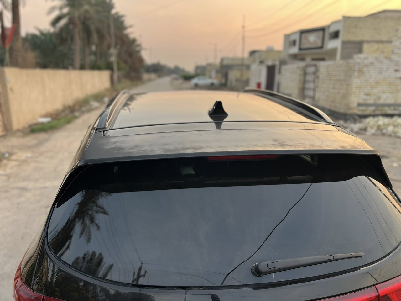 سبورتج  أمريكي  فول  ماشيه 51 الف ميل حادث بصوره
***********
