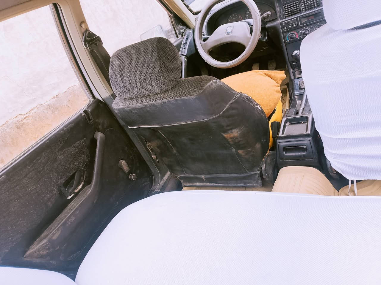 سلام عليكم
بيجو روى
موديل 2009 
رقم بابل الماني 
سياره جاهزه من كلشي تبريد شغال عليه سويج 
مكينه كير حداديه كله جديد 
سعر 20 وبيه مجال بسيط 
مكاني بابل نادر 
رقم ***********
