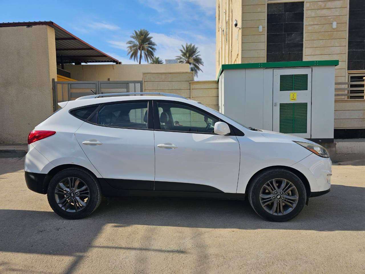 السلام عليكم ورحمة الله وبركاته
سيارة توسان
وارد امريكي
الموديل 2014
النضافة 100 ٪
للتواصل ***********
ما متواجد على الفيس بوك
