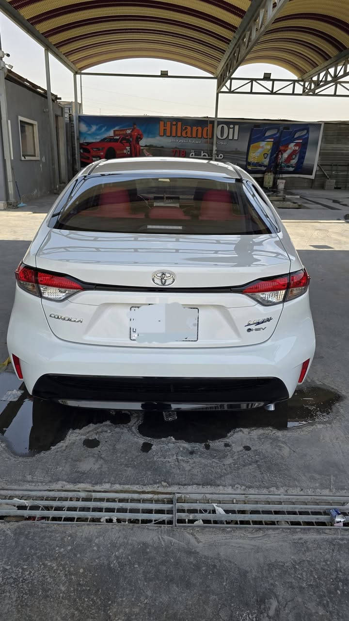 السلام عليكم
كورلا 2025 هايبرد 
مكفولة كفالة عامه من كلشي
فول مواصفات للاخير اعلى فئة 1/1
فتحه سقف 
بصمه تشغيل وابواب بصمه وصندوق 
كشنات كهرباء جلد 
لد امامي 
حساسات 
قيادة ذاتية 
هاند بريك دكمه 
شاشه ابل كاربلي 
رقم بغداد ب بسمي  
سيارة جديده بوضع الزيرووو سعرها معقول بلعافيه ع الياخذها ماشية 11 الف

مكان السيارة بغداد 
رقم *********** 

 السعر :148
