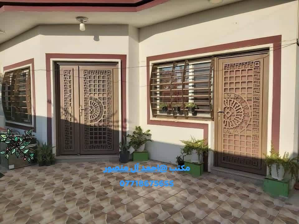 طابو ملك صرف مساحة (180م)  🏘  

              الواجهة  ( 9 م ) نزال (20) 

 بناء حديث جداً طابقين 🏠 

#طابق_الأرضي_اول : استقبال، صالة، مطبخ  ،  غرفة منام 1، مجمع صحي داخلي وخارجي ، مناور 2 ، كراج 🚘 حديقة 

 #طابق_الثاني : غرفة منام ؛ بينونة كبيرة جداً

🌎 #الموقع : بابل ابي غرق حي الحسين 

      💶#السعر_ 140 مليون قابل للتفاوض (مجال)  

                     لدينا عروض تناسبكم 

#ملاحظة  نستقبل كافة عروضكم ولدينا المزيد من العروض

#للاستفسار_الاتصال_على_الارقام_مكتب 

#عقارات_احمد_عطاالله_آل_منصور _للعقارات _والمقاولات العامة والتصميم الهندسية 

بابل ابي غرق حي الحسين قرب محطة اليسار

رقم الهاتف /  *********** 🇮🇶🌷
