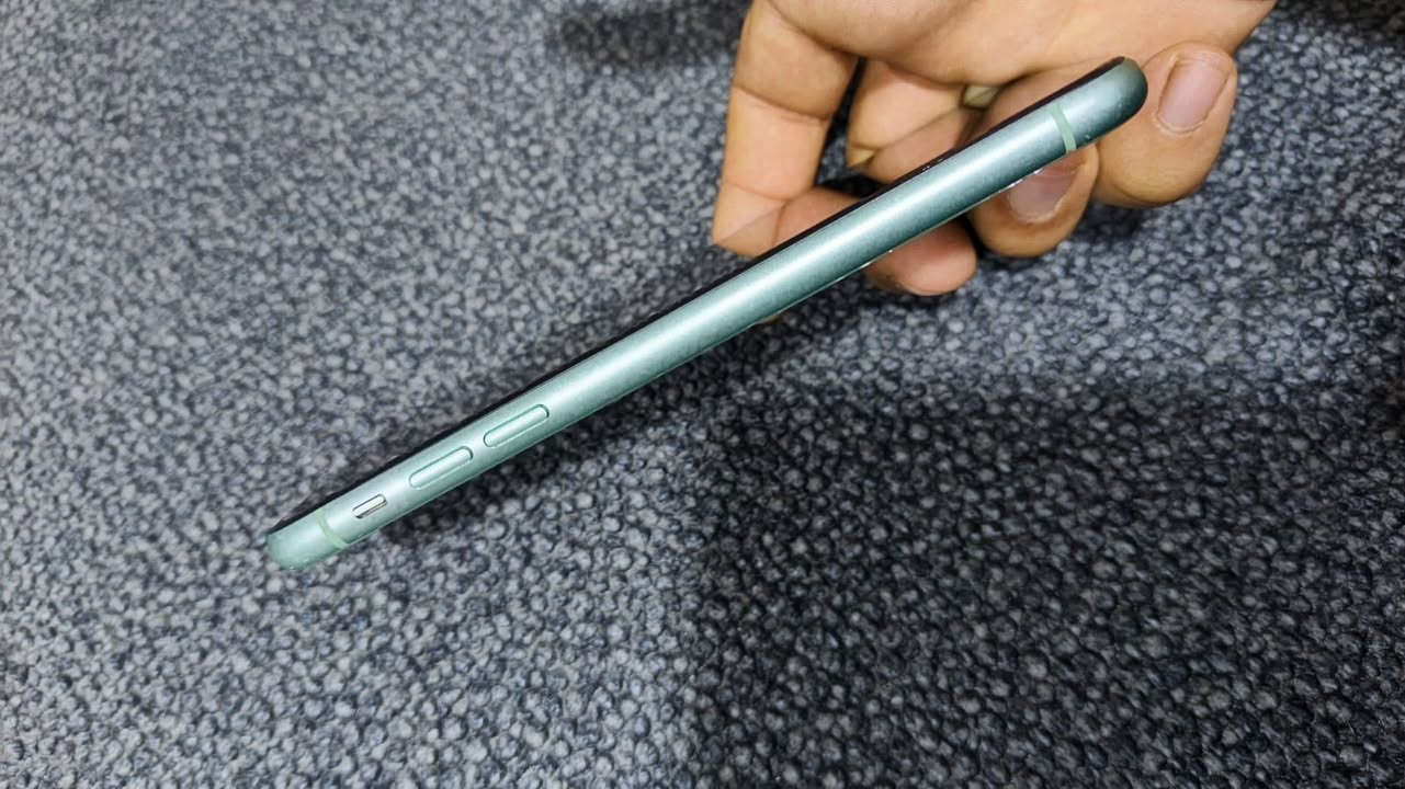 السلام عليكم 
11 عادي لا مفتوح ولا مصلح بهاي الحاله مكان بغداد قرب علوه رشيد اعلى سعر ابيع 
***********
