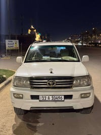 لاندكروزر • مكينه وكير جديد • رقم بغداد ٢٠٣٠