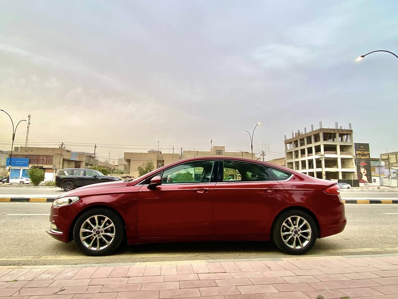 فورد فيوجن 2017
محرك 1500 تيربو اقتصادي 
المسافة المقطوعة 79 الف ميل 
فتحة سلايد 
شاشة كبيرة وشاشة كشف اعطال 
كشنات كهرباء 
جام اوتو  
 كاميرا وحساس خلفي 
قطعتين صبغ بدون ايرباك  
السعر المطلوب 109 
مجال بسيط 
***********
