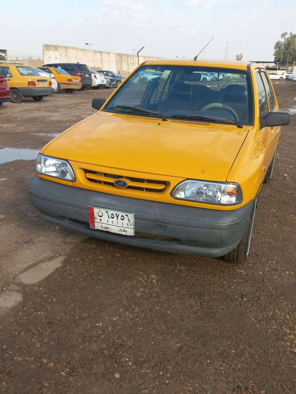 السلام عليكم شباب عندي سايبه البيع مديل 18 السيارة كفاله عامه عده جاملغ الخلفي بي بارد والبافي مكفول شاصي كير مكينه خير من الله عنوان بغداد الثعالبه السعر 50 وبيها مجال الهاتف ***********
