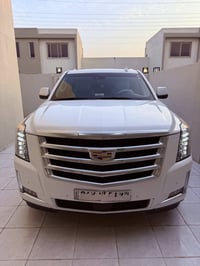 كديلاك 2019 فول مواصفات السياره كلين بدون ضرر ماشيه 110 قبل لزياده الس...