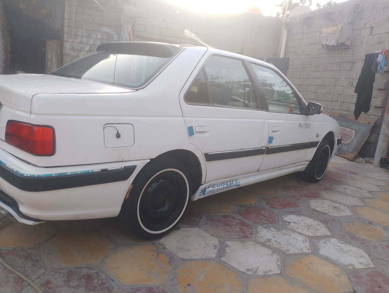 السلام عليكم بيجو بارص موديل 12كير مكينه خير من الله كهربائيات كامله تختم تاير ابولخطه سنويه ل28باسمي تحويل شوكت مايعجبك سياره حره مامطلوبه الف مكان ناصريه مركزالسعر 27 رقم الهاتف ***********

