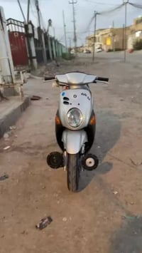 فله للبيع موديل 10صارلها 3اشهر طالعه من الوكيل سعرها 1100وبيها مجال وك...