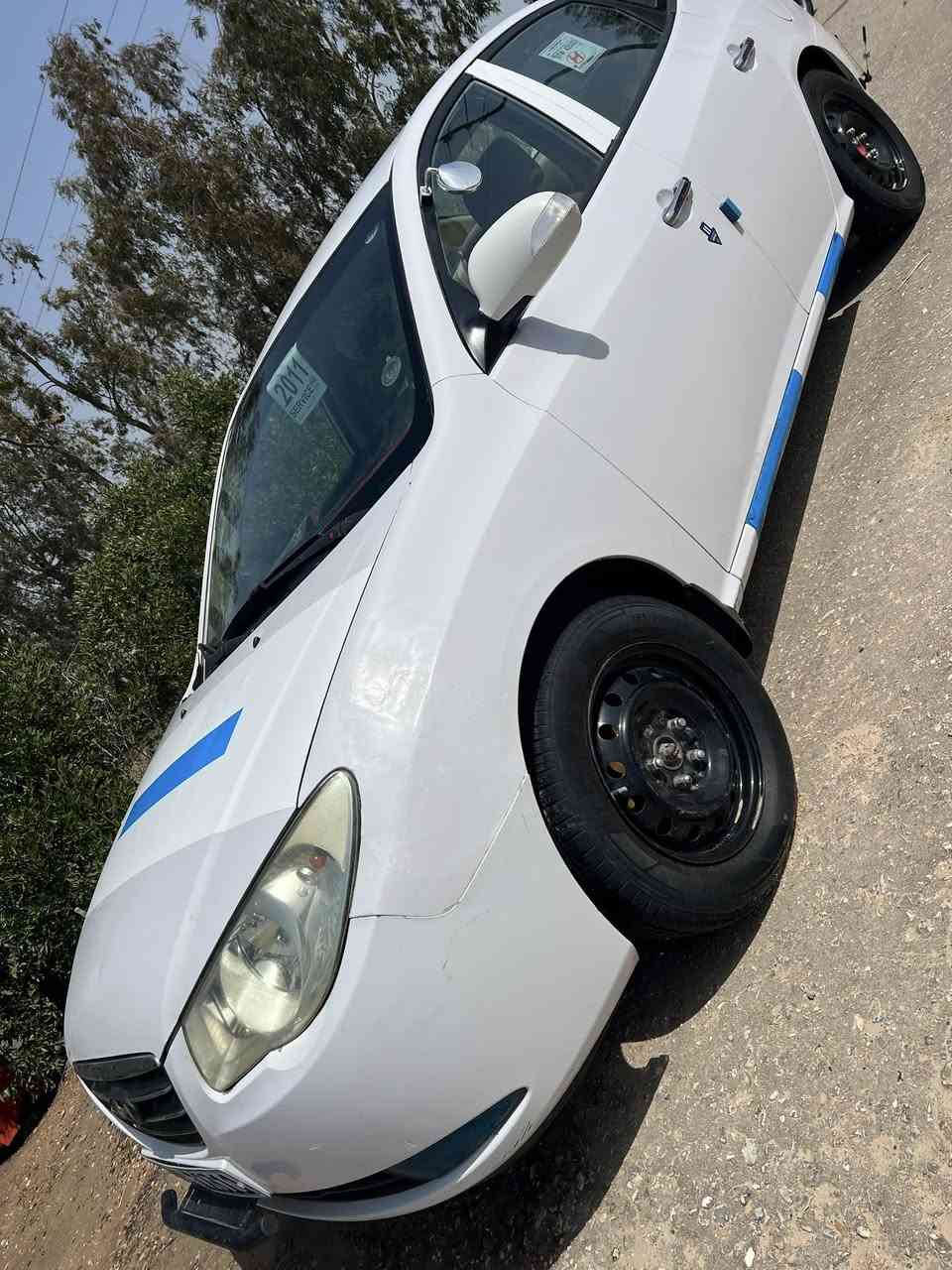 مساء الخير النتره للبيع  11  خليجيه مكينه 1600  رقم اربيل بسمي تريد وكاله تريد تحويل  السياره بيه قطع 3قطع رش فقط. سياره عليه ادامه كامله  دسك امامي خلفي. حداديه كير مكينه  مكان سياره بابل جبله  السعر معروضه ب97 وبيه  مجال  
***********.  ؟؟

