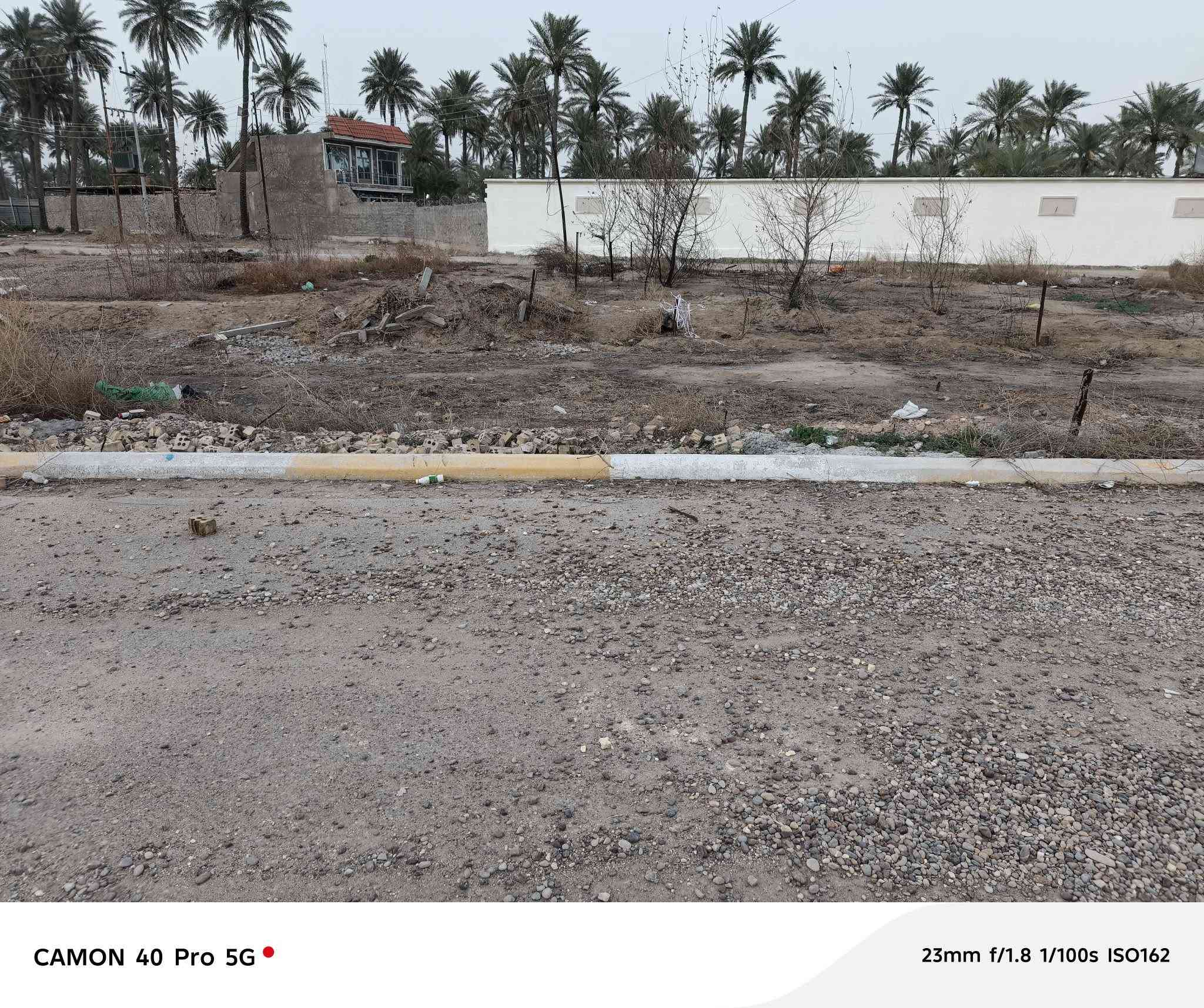 قطع اراضي عدد 2 للبيع مساحة القطعة 50 متر الواجهة 6 والثانية الواجه 5 ونص النزال 9 في بغداد الجزيرة السياحية فرع ماجد الحميد قريبة ع الشارع للتواصل ***********
