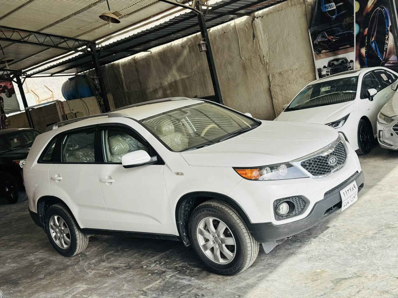 السلام عليكم
سورنتو للبيع لون ابيض 

2012 خليجي 

مكنيه 2400 دوش ما مفتوح 

7راكب 

السياره جديدة بمعنى الكلمه

سبير ما نازل 

ماشيه 160 

بيها فقط البابين سونار مرفوق بلمشنور 

تخم تاير 

غرفه جديده 

مكينه كير كفاله 

مكاني واسط قضاء الصويره 

السعر 145 وبيها مجال 

للاستفسار ***********
