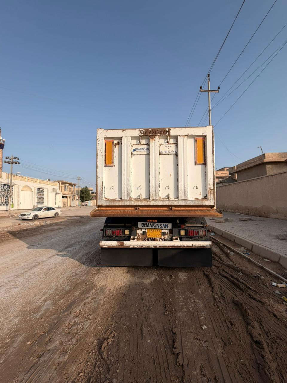 لبيع سكانية قلاب رقم شمالي موديل 2011 مكينة 420
كير كهربائي تبريد وثلاجة وتخم تاير 

مع عربانة ماك نيسان تفاصيل على رقم صاحب سيارة *********** 

مكان البصرة الگرنة سعر 490 وبيها مجال
