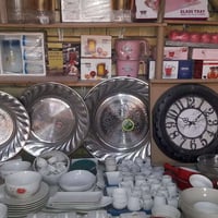 المحل  معروض للبيع  بسعر مناسب للاستفسار  07869977131