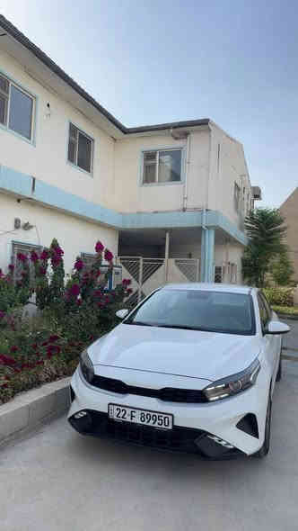 السلام عليكم 
موديل2023 
السعر 188 مجالهه بسيط 
   
لبيع فقط لبيع فقط.   
كيا سيراتو خليجي.        
تحكم استيرن 
شاشه مع كامره دواره 
حساس خلفي 
لايت زنون 
محرك 2000.  دوش. 
ماشيه 53  كلشي شرط الفحص. جديده سياره 
مكان سياره تق تق     اتصال فقط اتصال فقط. ***********     👉👉👉
