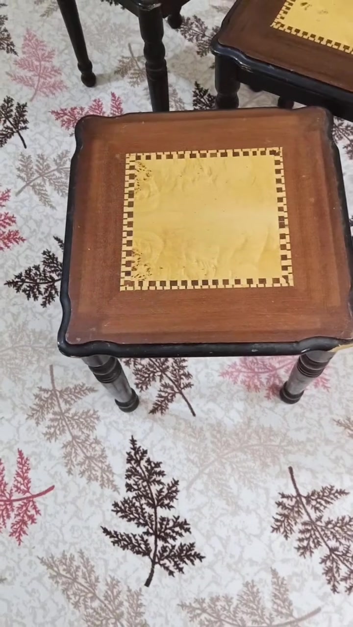 السلام عليكم
طبلات للبيع 
سعرهن 20 
وحدة كبيرة+ 3 صغار 

وهذا تصوير واضح .


**إذا كنت صاحب هذا الإعلان وتريد حذفه لأي سبب، رجاءا أرسل رسالة إلى الدعم الفني**