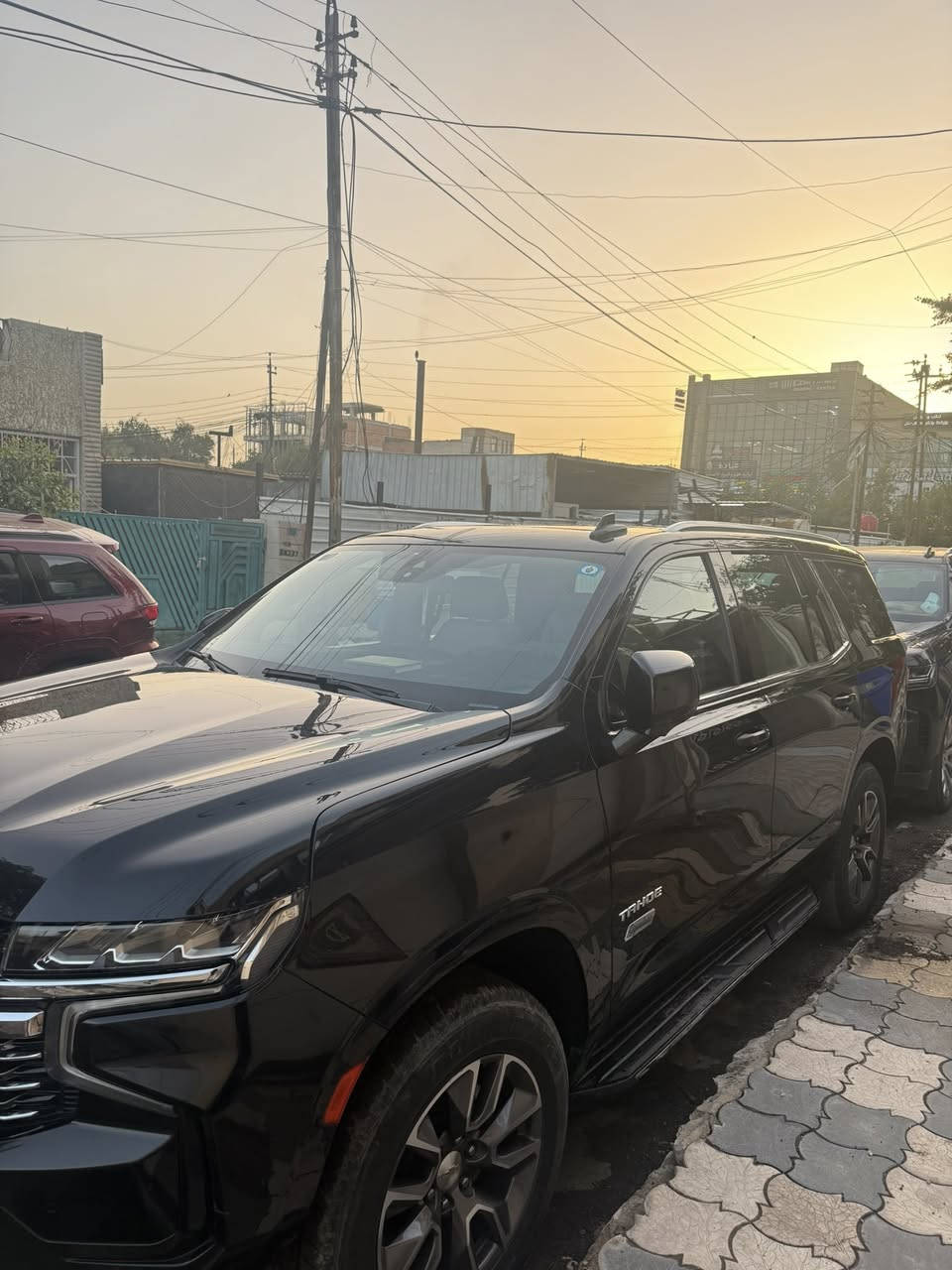 السلام عليكم 
تاهو 2022 lt 
محرك 5300المرغوب
السياره مواصفات lt
بنوراما 
كشنات جلد
كشنات تدفئه
كشنات كهرباء حتى الخلفيات 
رادارات 
تحديد مسار
اوتو 
عدادات شاشه دجتيل رقميه 
نضام صوت bose
شحن لاسلكي
مراة خلفيه تعتيم اوتماتيك
كامرات 360
حساسات امامي خلفي 
رادار تصادم 
تحكم في وضعيات القياده
جنطه كهرباء رجل
ومعروفه موصفات الlt
تخم تاير برجستون
كير مكينه مكفولات صبغ مكفوله
ماشيه 100 الف 
السعر 470 وبيها مجال بسيط مكان بغداد الدوره 
***********
