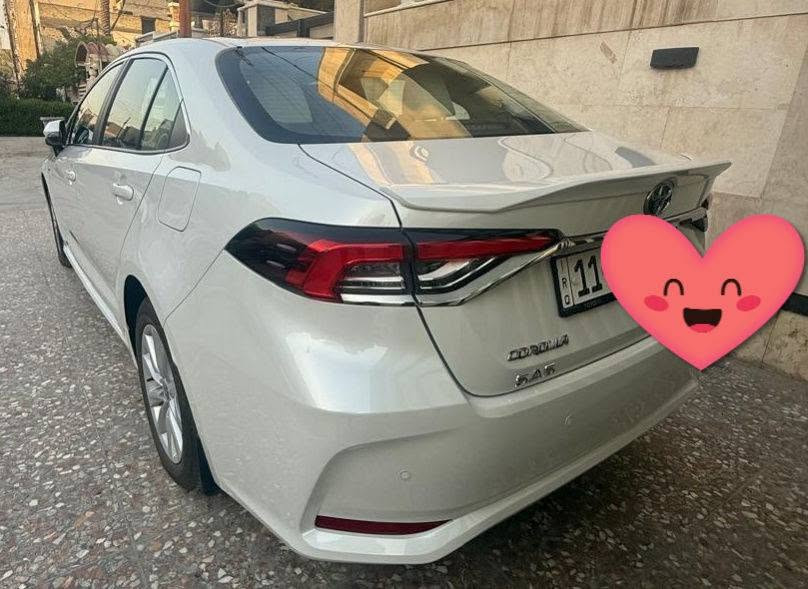 تويوتا كورلا ساز هايبرد ٢٠٢٤جديده زيرو رقم بغداد ماشيه اقل من الف سبير منازل ضمان ٨  سنوات على البطاريه و٣ سنوات على السياره او ٤٠ الف كيلو مع دفتر الصيانه الدوريه تبديل الدهن والفلاتر المجاني
مواصفات كاملة حساسات اماميه وخلفيه شاشه وكاميرا فتحة سقف مري كهرباء واشاير بالمري
ملاحظة/أرضية السياره الاصليه كاربت بلادي فرشتها ارضيات حوضيه جلد اصليات وغلاف ستيرن وغطاء دشبول
مكان السياره بغداد السعر ٢١٠ ورقه
السياره مال بيت بأسمنه سنويه وهزه جديده
***********
