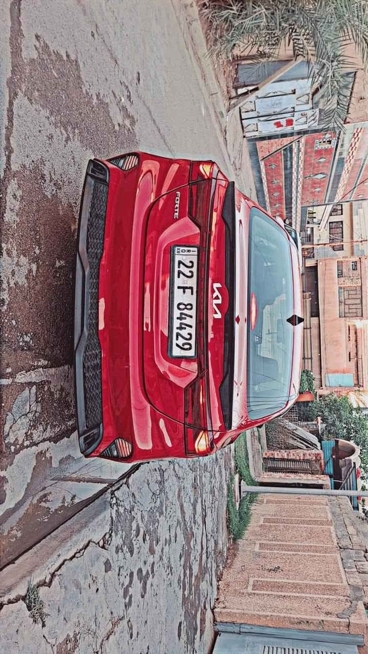 السلام عليكم فورتي موديل ٢٠٢٣ السياره حادثه جاملغ فقط وبارد السياره بدون ارباك مواصفات رادارات اشاره مري رادار خلفي أمامي تحكمات ستيرن محرك ٢٠٠٠ دوش بيع او مراوس السعر ١٥٨ وبيها مجال مكاني بغداد الدوره الميكانيك ***********
