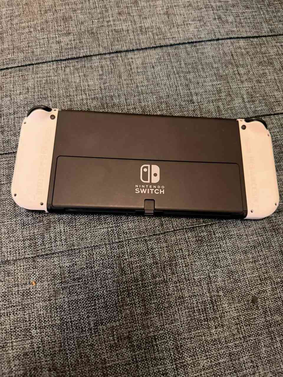 نينتدنو oled للبيع
شباب للجهاز فول نضيف الله يشهد فاتحه يمكن اربع مرات بس 

الذاكرة واحد تيرا  ومهكر وكل ملحقاته ويا وغراضه بعدها بل جيس حته + لزكة شاشة والجهاز شخط مابي

سعره 500 الف بي مجال كلش بسيط اذا تراسلني اليوم

الي رايده يراسلني ماسنجر او واتس *********** 

مكاني بغداد الدورة
