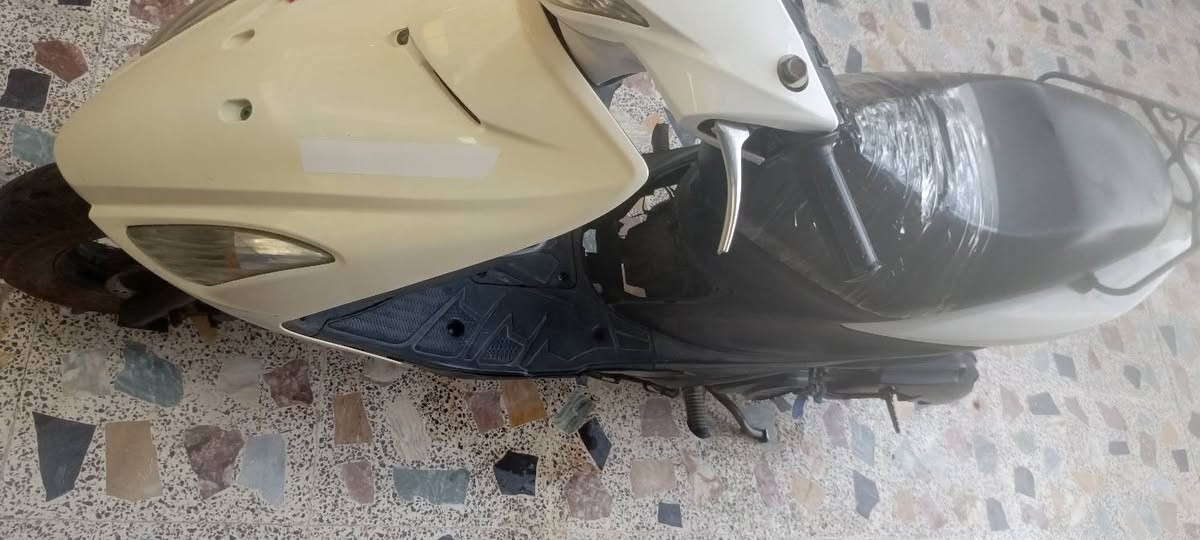 ادرس حديث للبيع دراجة مجفته بالجديد بعده على السحك اكفله من السرقة ومن اي شي قانوني الكهربائيات شغالة وسلف تشتغل دراجة ناعمه وقوية الي يحب يستفسر اكثر يراسلني او يتصل على هذا الرقم واني بالخدمة ***********
