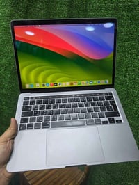 ماك بوك برو ١٣ • معالج M1 • رام 16GB