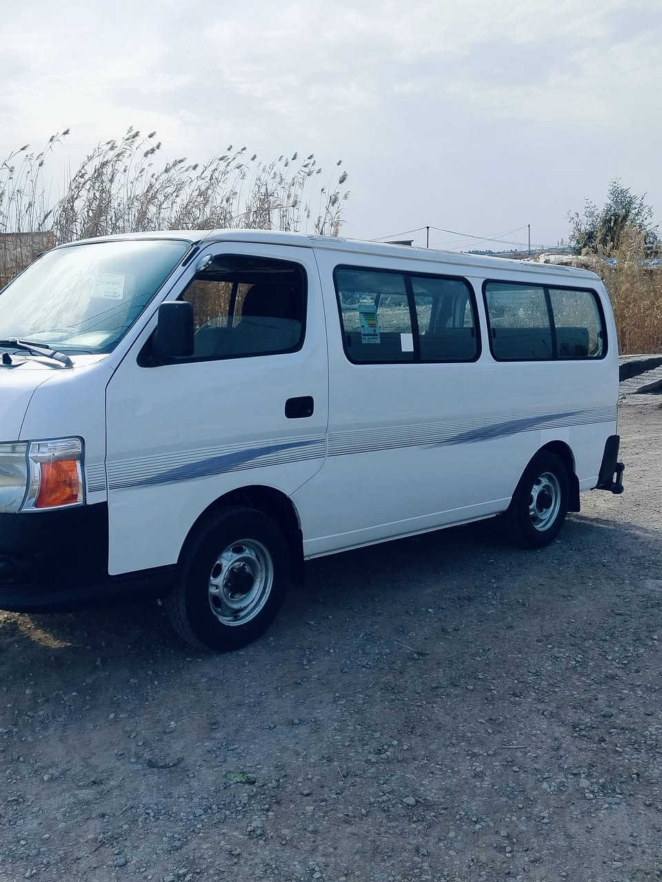 للبيع نيسان يوفان 2013 رقم بغداد
بأسمي السيارة بلاديه محرك مامفتوح بلادي كشر بلادي 
سيارة جديدة مابيها اي نقص السعر 150 
مكان السيارة بغداد المدائن (سلمان باك)
الشراي يتصل (***********)_(***********)
الشراي يتصل يستفسر عن السيارة أكثر ما اريد احد يجي 
ونحمل الناس عناء الطريق
