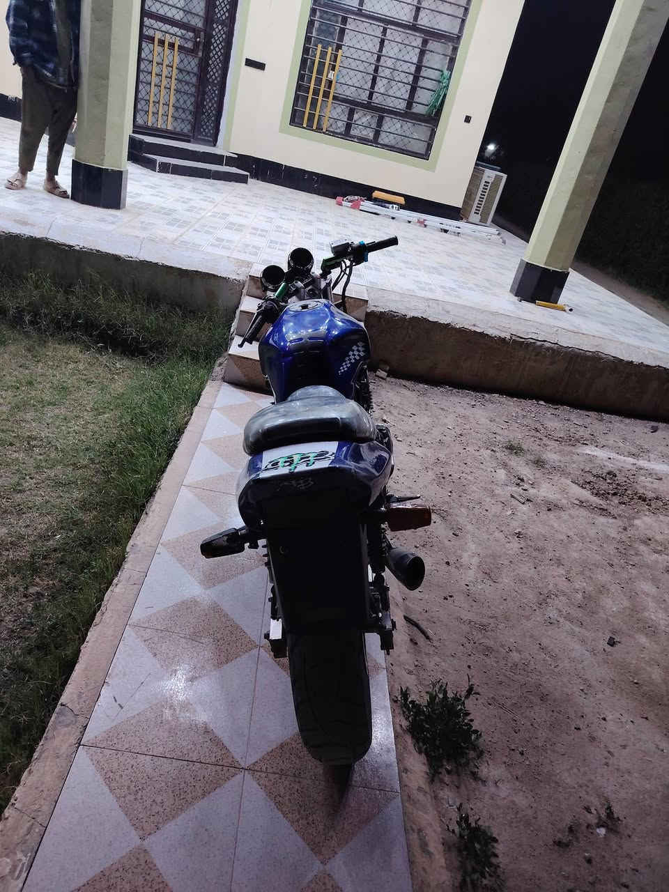 سلام عليكم دراجه للبيع سيبي فور 400 جيل اول مكان بابل جبله
السعر 1800 وبيه مجال للاستفسار الاتصال على الرقم ***********
