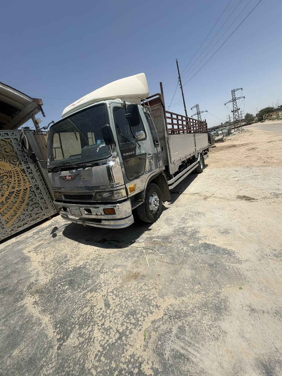 سلام عليكم عمي محجر مال هينو ستة وربع جديد حيل كامل هوة وشبجة وسوباية مكاني بابل هاشمية سعر ٦٠٠وبي مجال ***********
