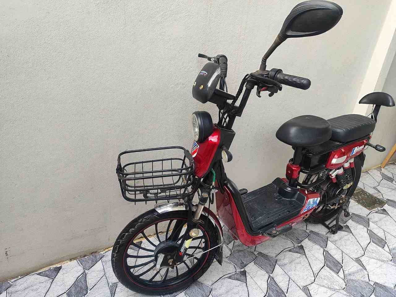 ماطور شحن للبيع 275 موصل الايسر حي البكر ***********
