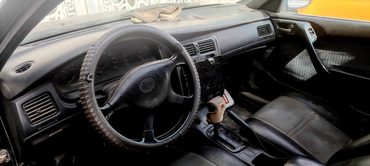 كورلا 1993 بسمي  السعر 45وبيها مجال مكينة وكير كفالة حدادية جديدة بيها شوية جراد رايدلها صبغة عام مابيها ضربة بيها بارد بسيط مامعدل بلجاملغ الخلفي شاشة تاب دشبول نضيف بيها نواقص بسيطة المكان النجف حي الأنصار
***********  الشراي يتصل  وخادم الة
